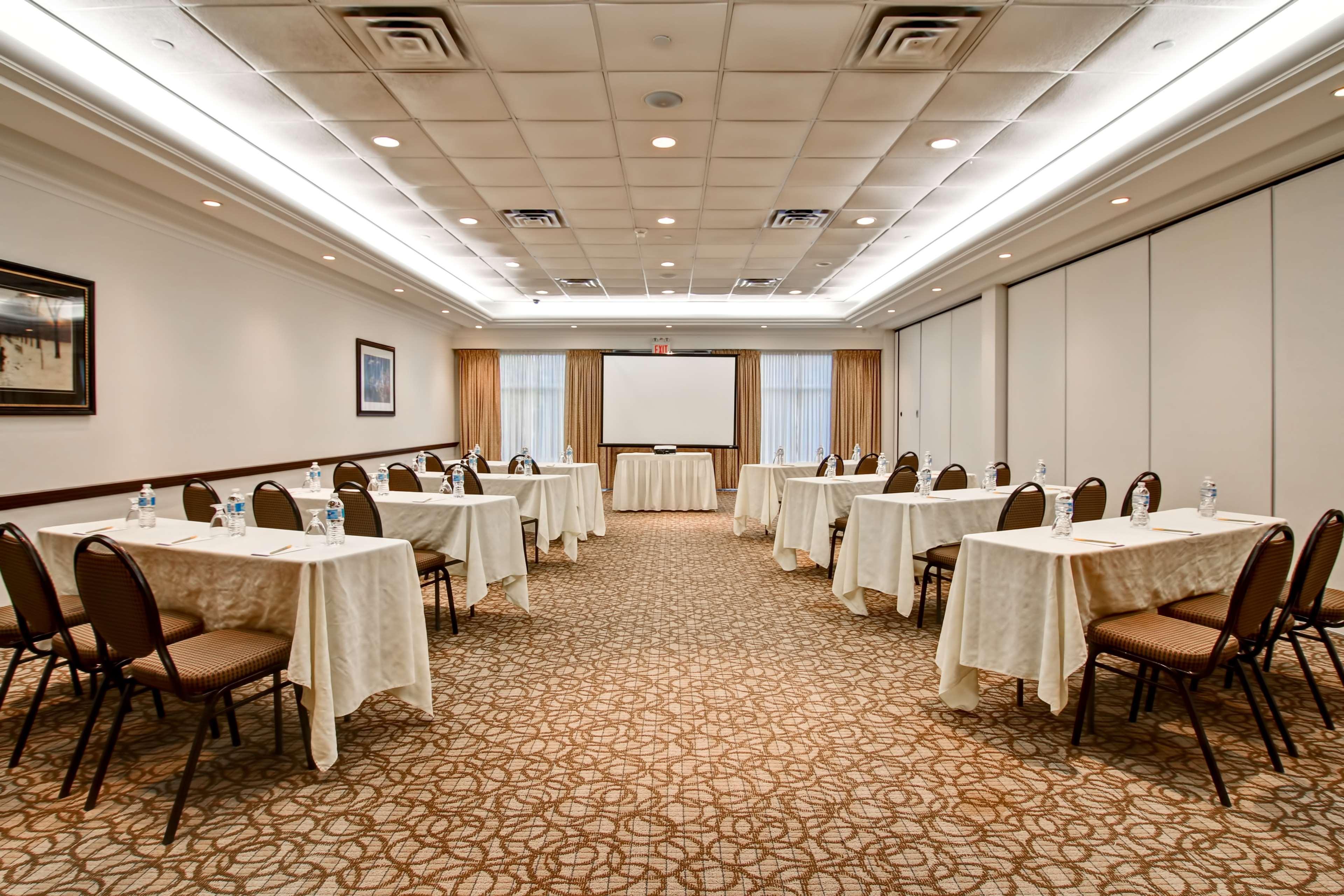 Hilton Garden Inn Toronto/Burlington Luaran gambar