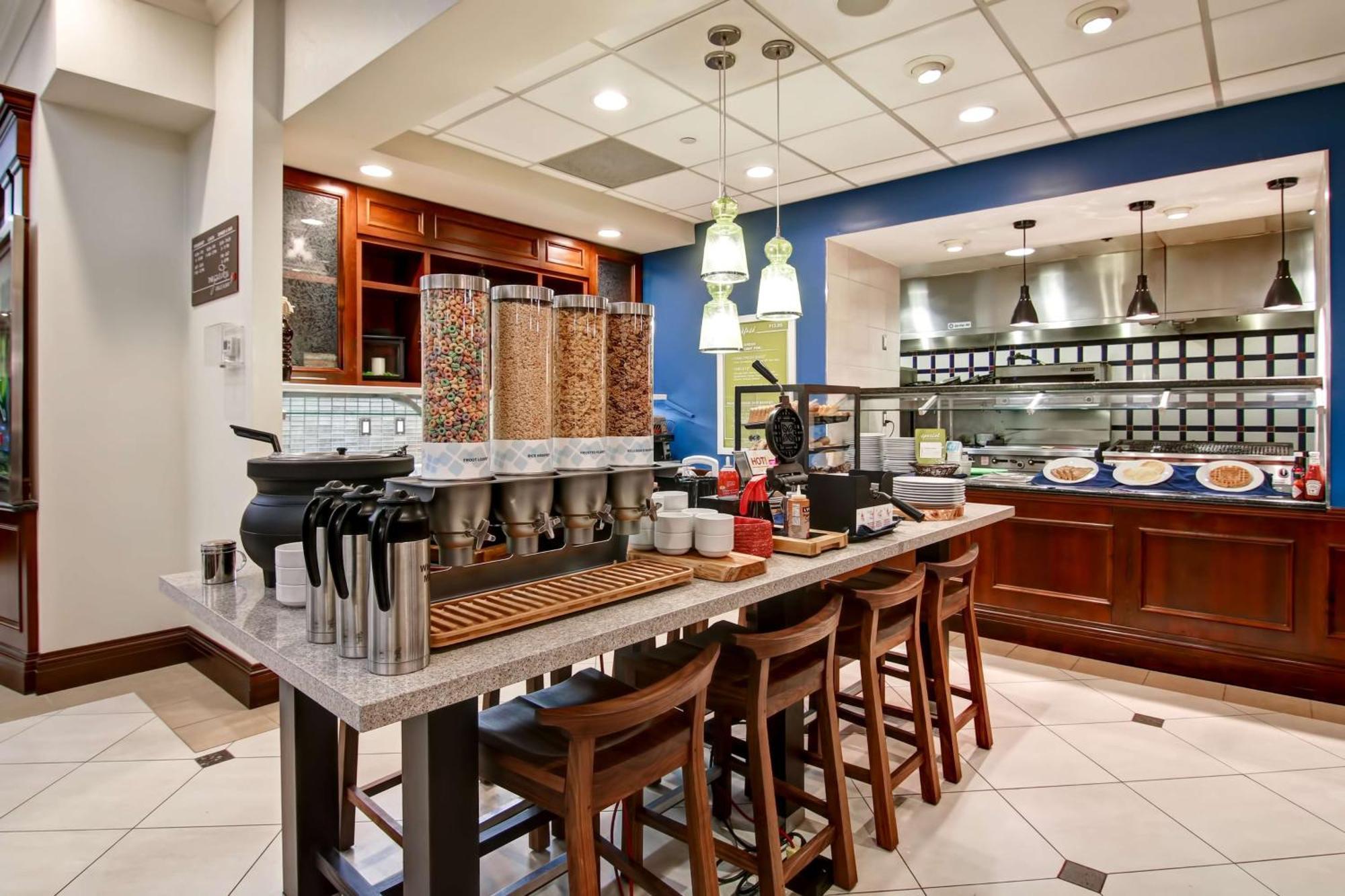 Hilton Garden Inn Toronto/Burlington Luaran gambar